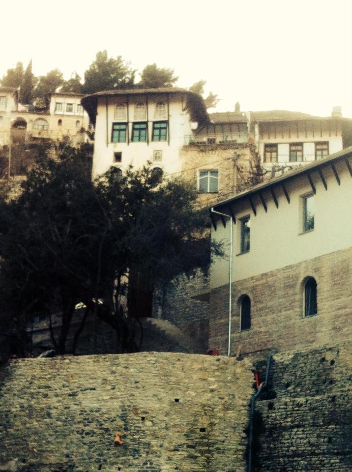 Guesthouse Celo Gjirokastra Kültér fotó